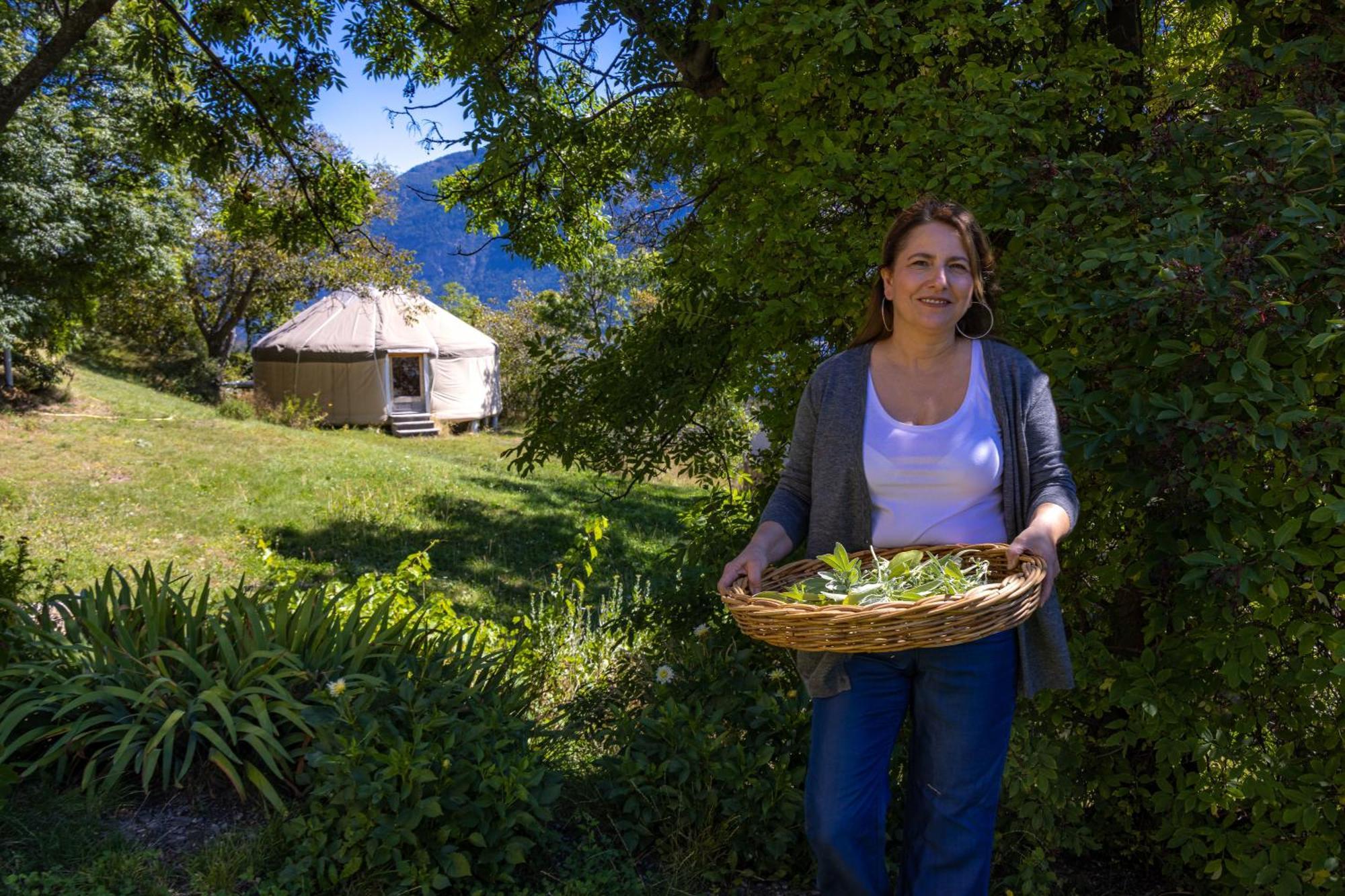 Bed and Breakfast La Ferme De Beaute Chateauroux-les-Alpes Екстер'єр фото